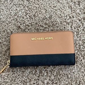 Michael Kors wallet